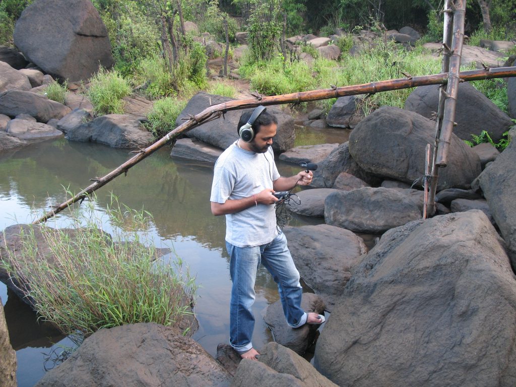 Tapas Nayak field recording sound during Mani Ratnam's film Raavanan.